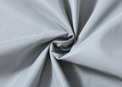 Chromashift Reflective Windbreaker – Daily Wear, Night Runs, Rides & Color-Shifting - TrendyShopy