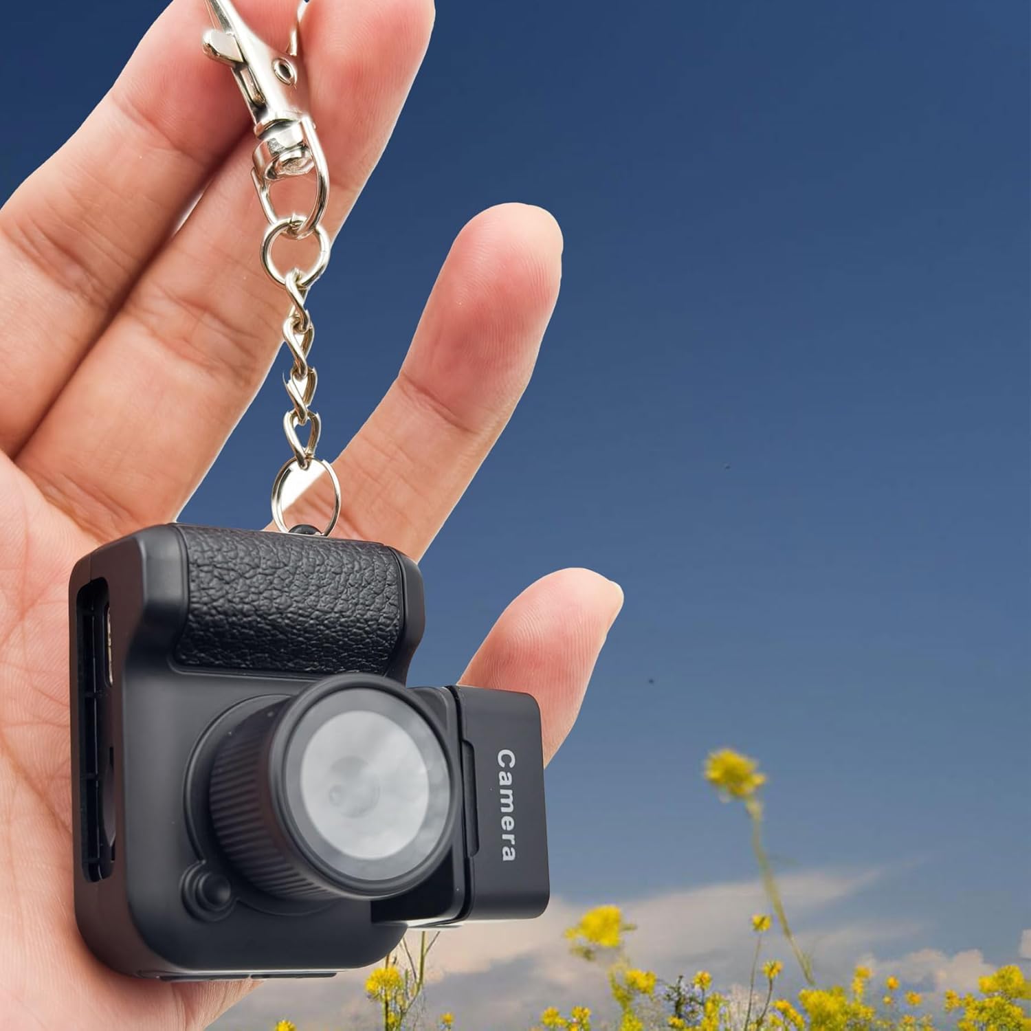 Gen.2 Mini Retro Keychain Camera – Pocket-Sized Fun with Vintage Flair - TrendyShopy